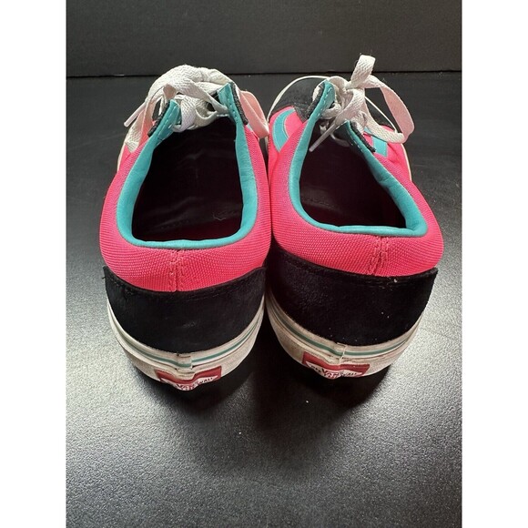 Vans Skateboarding Shoes -US  M 8.0 W Size 9.5 -Off the Wall Pink Blue Black - Picture 2 of 5